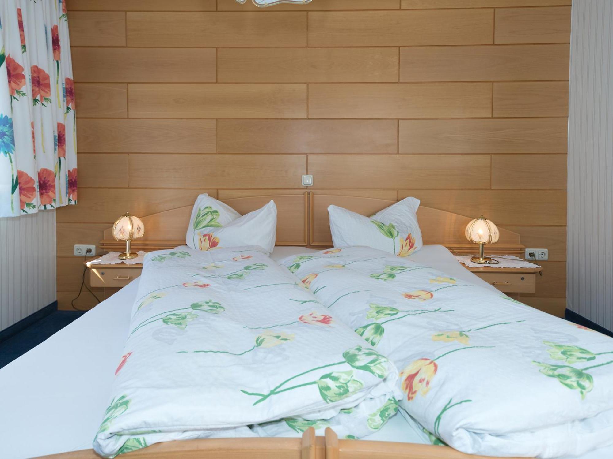 Haus Margrith Alpenblick Appartements ดามุลส์ ห้อง รูปภาพ